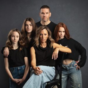 Family Photoshoot by Capture – A Click Portrait Photography Experience
