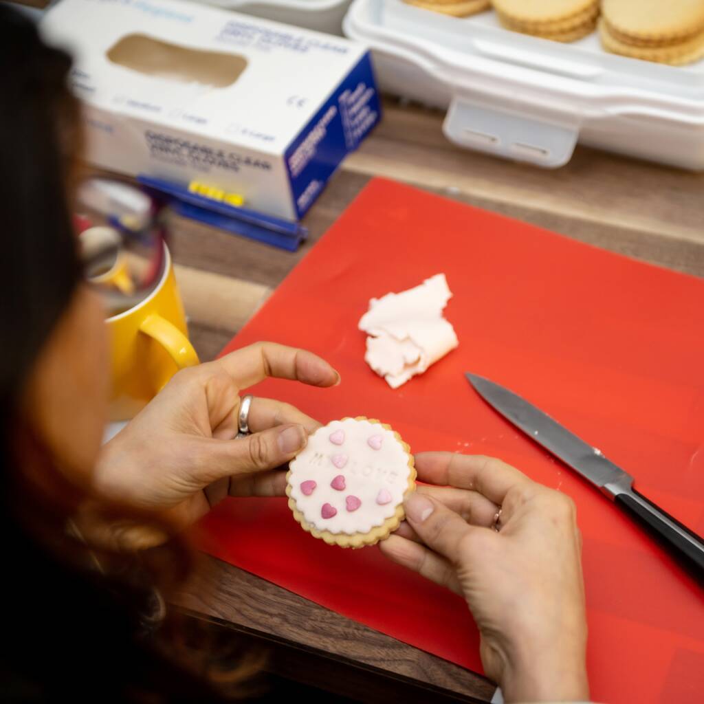 Group Biscuit Decorating Experience for Six People - Image 3