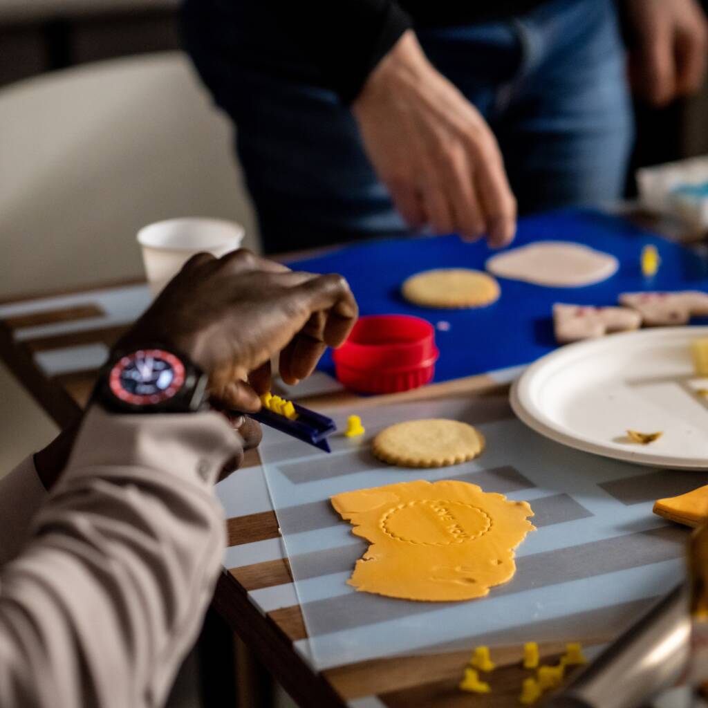 Group Biscuit Decorating Experience for Six People - Image 4