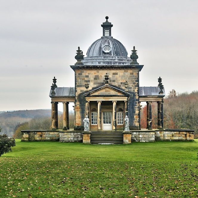 Bespoke Driver Guided Tour of Yorkshire - Image 4