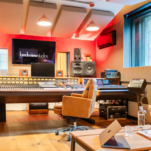 The Ultimate Recording Studio Party Experience for a Group of Five Friends