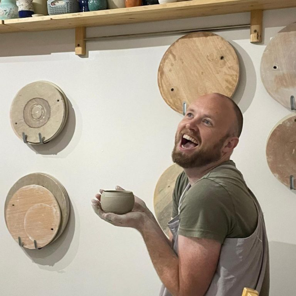 pottery throwing and painting experience for one person near leeds