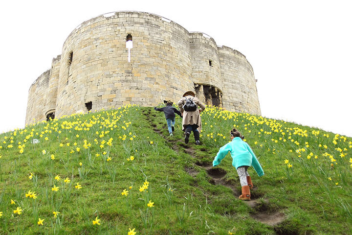 family treasure hunt experience various locations