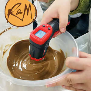 chocolate tempering and bar making experience in manchester