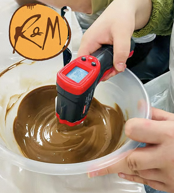 Chocolate Tempering and Bar-Making Experience in Manchester