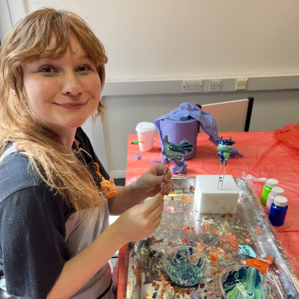 fluid art figure painting experience in york with meowcraft