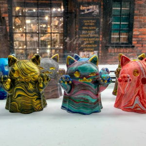 fluid art figure painting experience in york with meowcraft